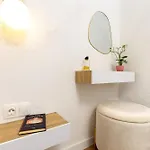 Stylish Escape 1bd In By Flat Mаnager Apartment
